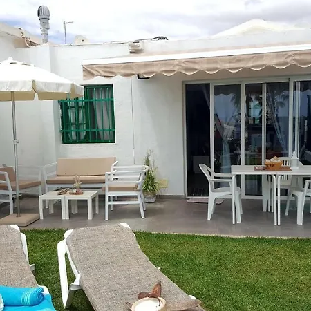 Enjoy Days Of Dreams In Paradise, 2 Bedroom With Pool Holiday home *